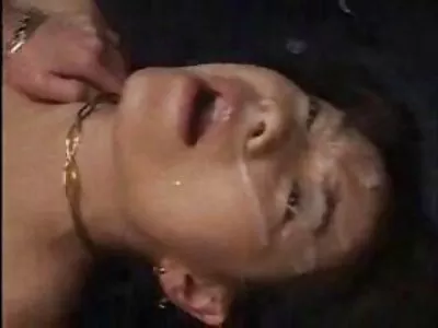 Brunette tuổi teen phim set moi nhat ban với vui tươi tits được đập trong trường học