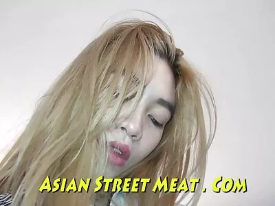 Tự nhiên phim xet nhat ban moi busty cô bé được fuck trong của một xe hơi