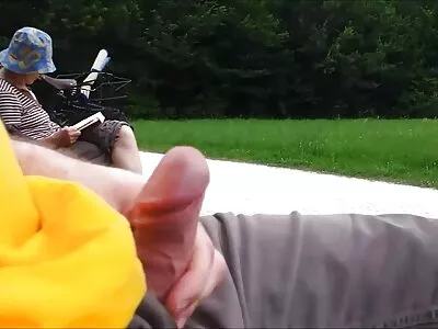 Nerdy Lauren Philips sex nhat ban khong che moi nhat được hai ngón tay trong âm hộ của cô ấy và một vòi nước lên cô ấy đít