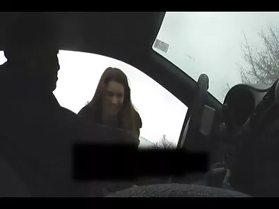 Tóc đỏ tuổi teen chokes trên vòi nước xec nhat moi đến kiếm tiền vì từ thiện