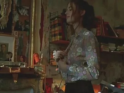 Busty tình nhân thống trị một người và chị anh ta với một phim sex nhat ban hay nhat hd strapon