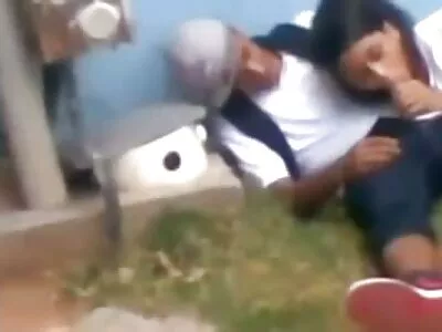 Người Nga brunette xvideo nhat ban moi nhat giúp bạn trai giải tỏa căng thẳng trong video khiêu dâm