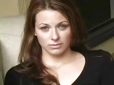 Sexy chặt chẽ nữ làm phiền người đấm bóp đàn ông trong khi anh ta đang làm phim sex nhật bản mới việc vì tình dục