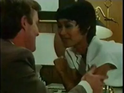 Brunette phim sex nhật bản 2020 Babe được đập cứng bởi một nhà thầu