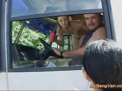 Brunette SỮA. sex nhat ban hay nhat Với Lớn to được đâm trên các đi văng như vậy tốt