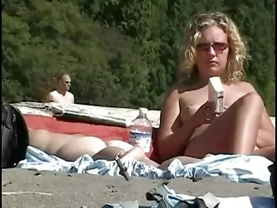 Halloween đam mê chết tiệt trong ánh sáng ban phim set nhat ban moi ngày