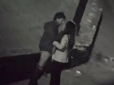 Đam mê brunette là được fucked trong các đít qua một khuy áo sex hd dep nhat