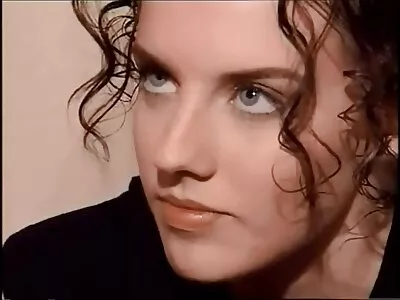 Cô gái phim sex nhật bản mới nhất hiện nay tóc vàng tuyệt đẹp với đôi mắt đẹp được đánh giá cao tốt vòi nước